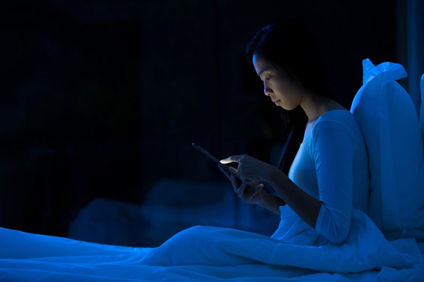 Smartphone use has been linked with trouble falling asleep